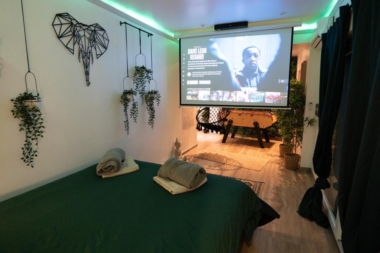 Capsule Thailande I Sauna I Balneo I Console I Jeux En Bois I Cinema I Cour Interieure Trith-Saint-Leger Exterior foto